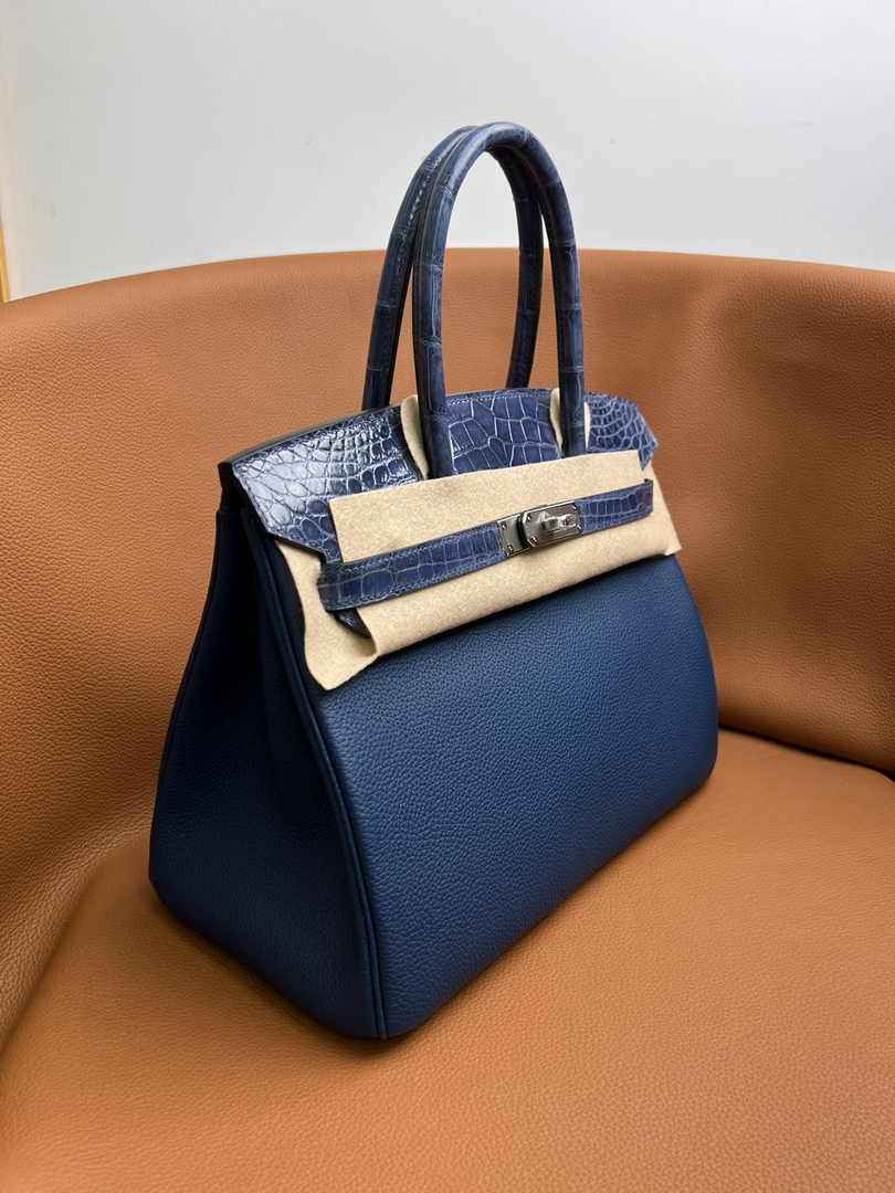Hermès Birkin Bag Navy Blue Crocodile Togo Gold Hardware H8605