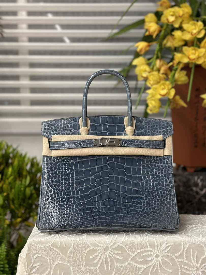 Hermès Birkin Bag 30cm Blue Crocodile Leather Silver Hardware H6881