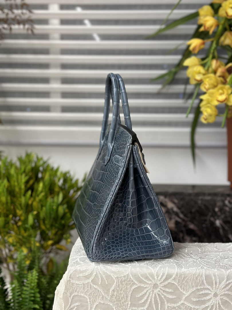 Hermès Birkin Bag 30cm Blue Crocodile Leather Silver Hardware H6881