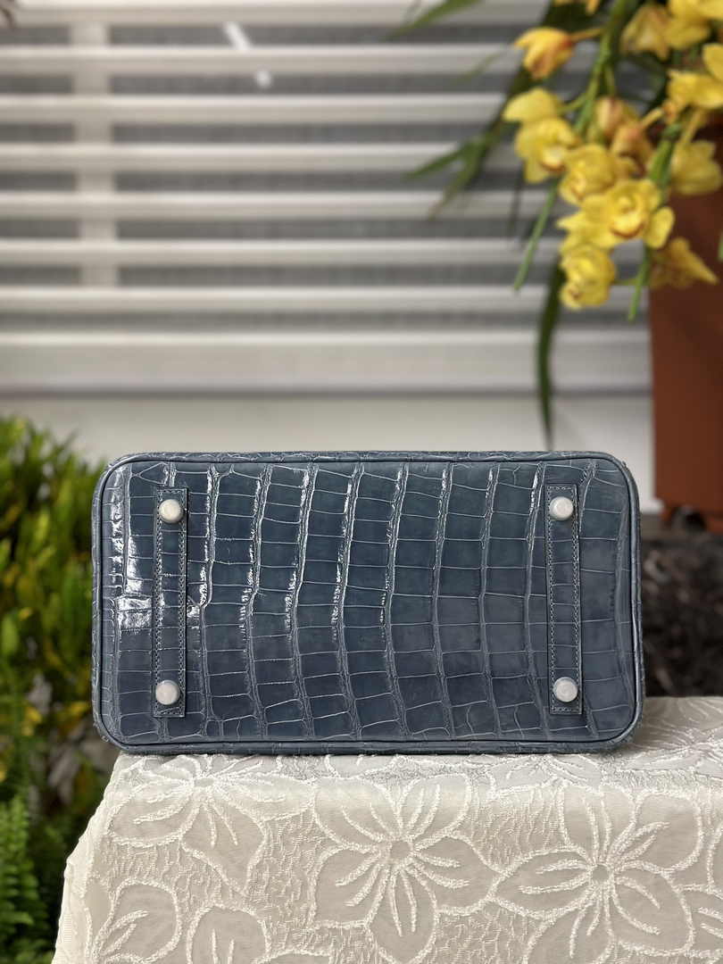 Hermès Birkin Bag 30cm Blue Crocodile Leather Silver Hardware H6881