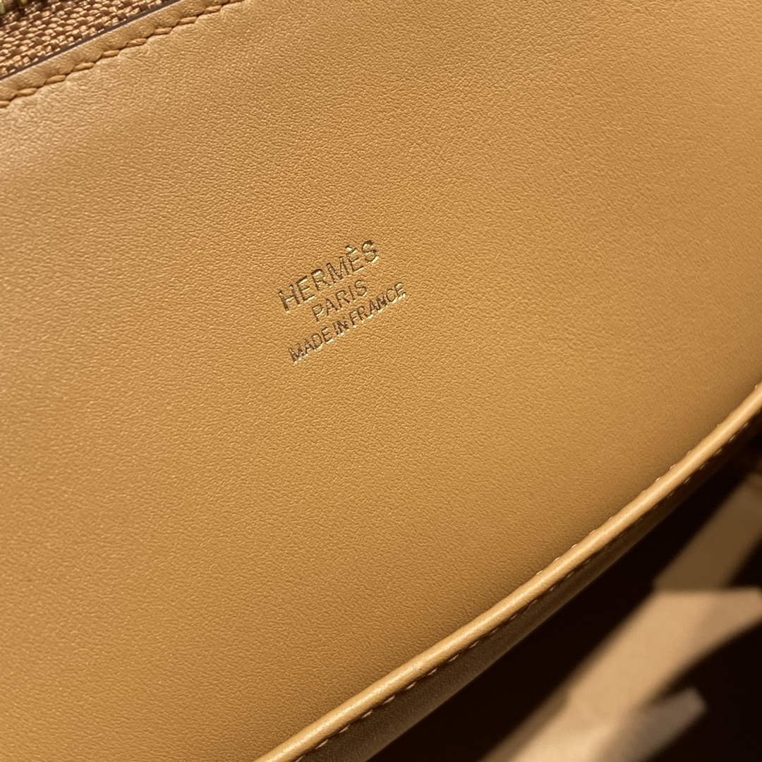 Hermes Bolide 1923 Bag 25 in Tan Epsom Calfskin Gold Hardware