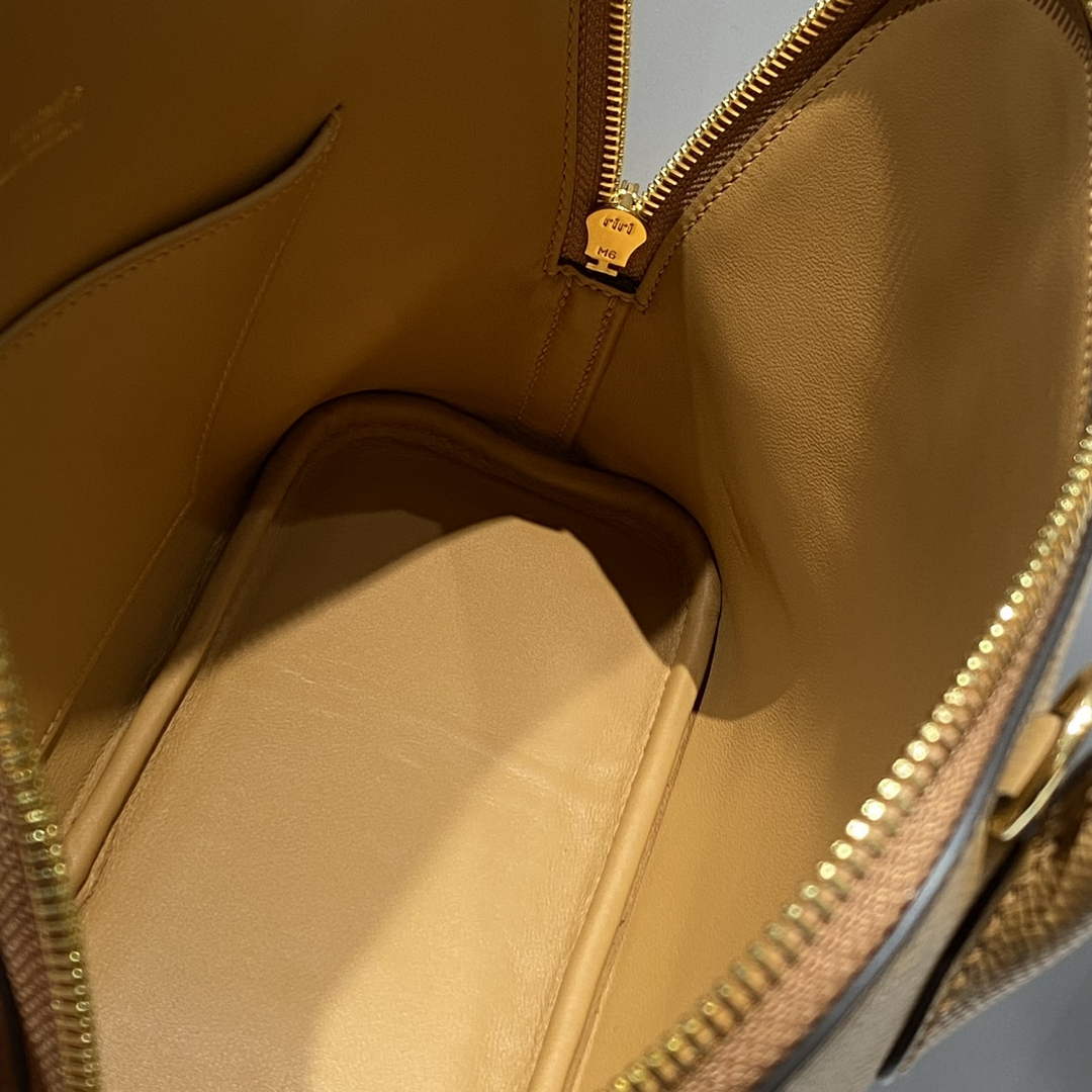 Hermes Bolide 1923 Bag 25 in Tan Epsom Calfskin Gold Hardware