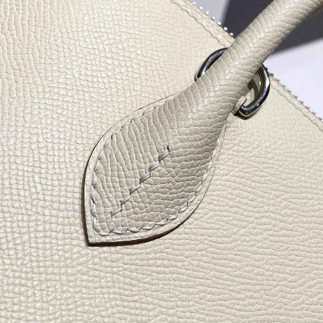 Hermes Bolide 1923 Bag 25 in Beige Epsom Calfskin Silver Hardware