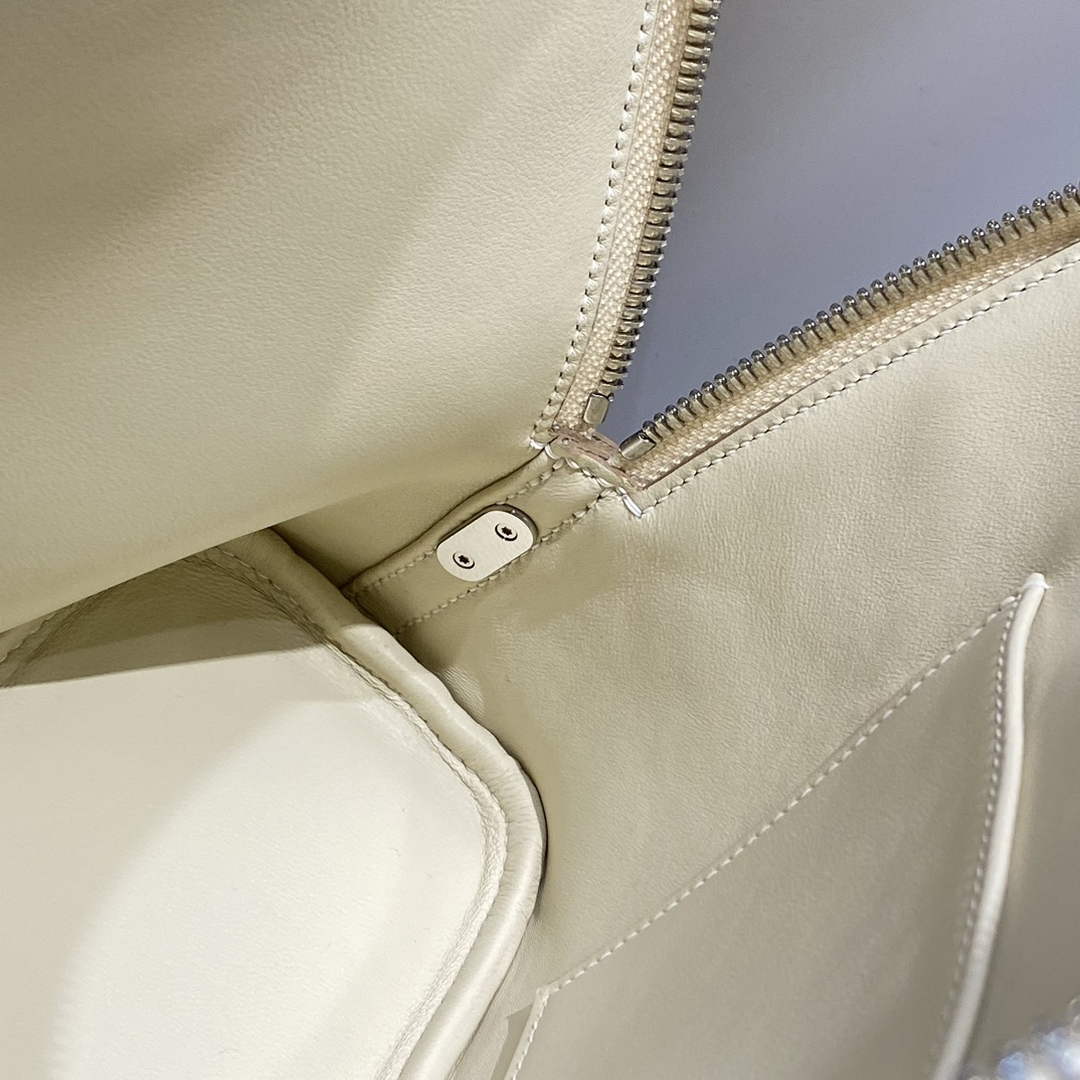Hermes Bolide 1923 Bag 25 in Beige Epsom Calfskin Silver Hardware