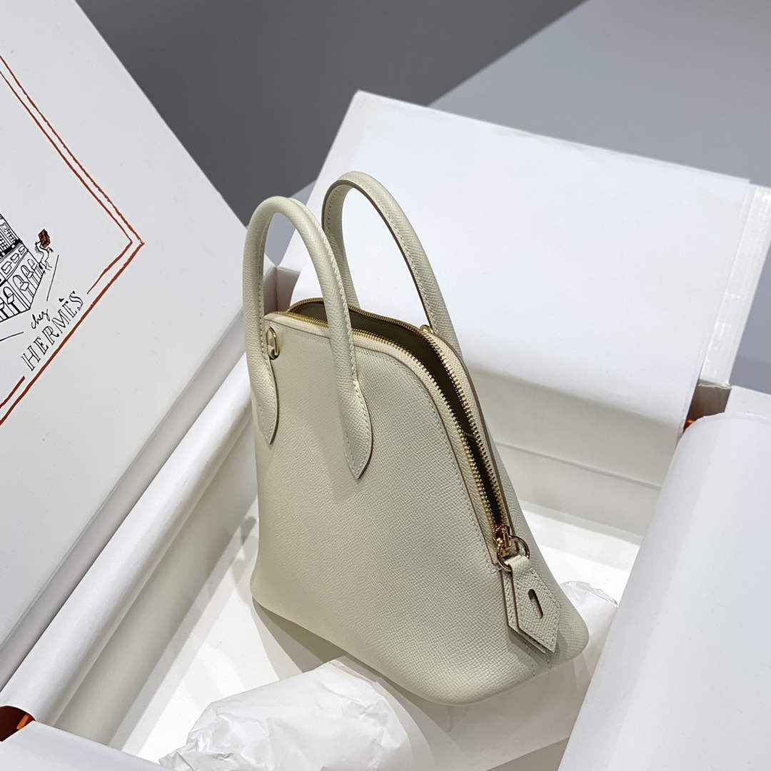 Hermes Bolide 1923 Bag 25 in Beige Epsom Calfskin Gold Hardware