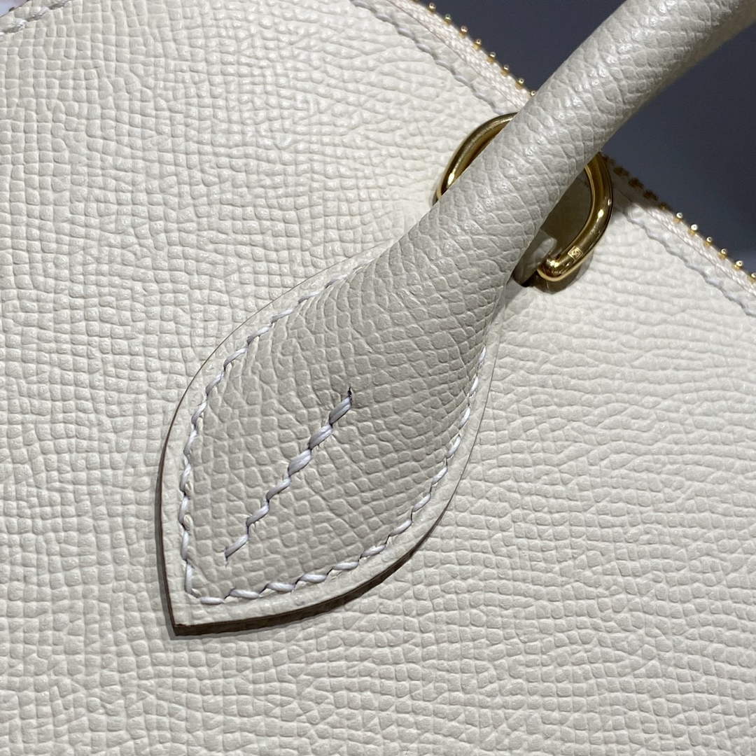 Hermes Bolide 1923 Bag 25 in Beige Epsom Calfskin Gold Hardware