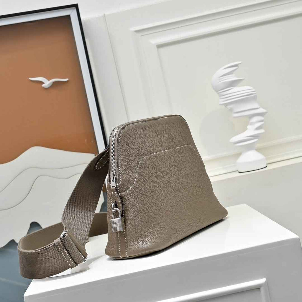 Hermes Bolide Messenger bag in Togo calfskin Light Gray