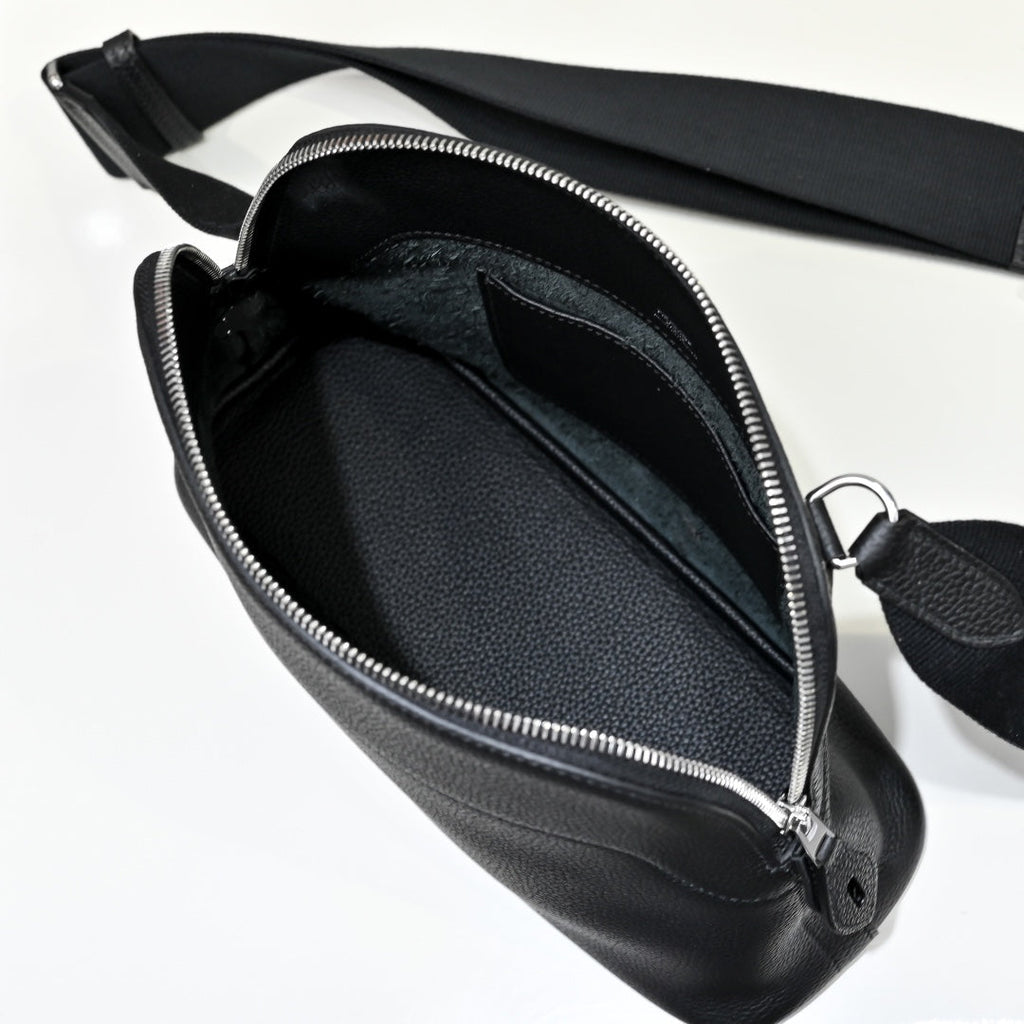 Hermes Bolide Messenger bag in Togo calfskin Black
