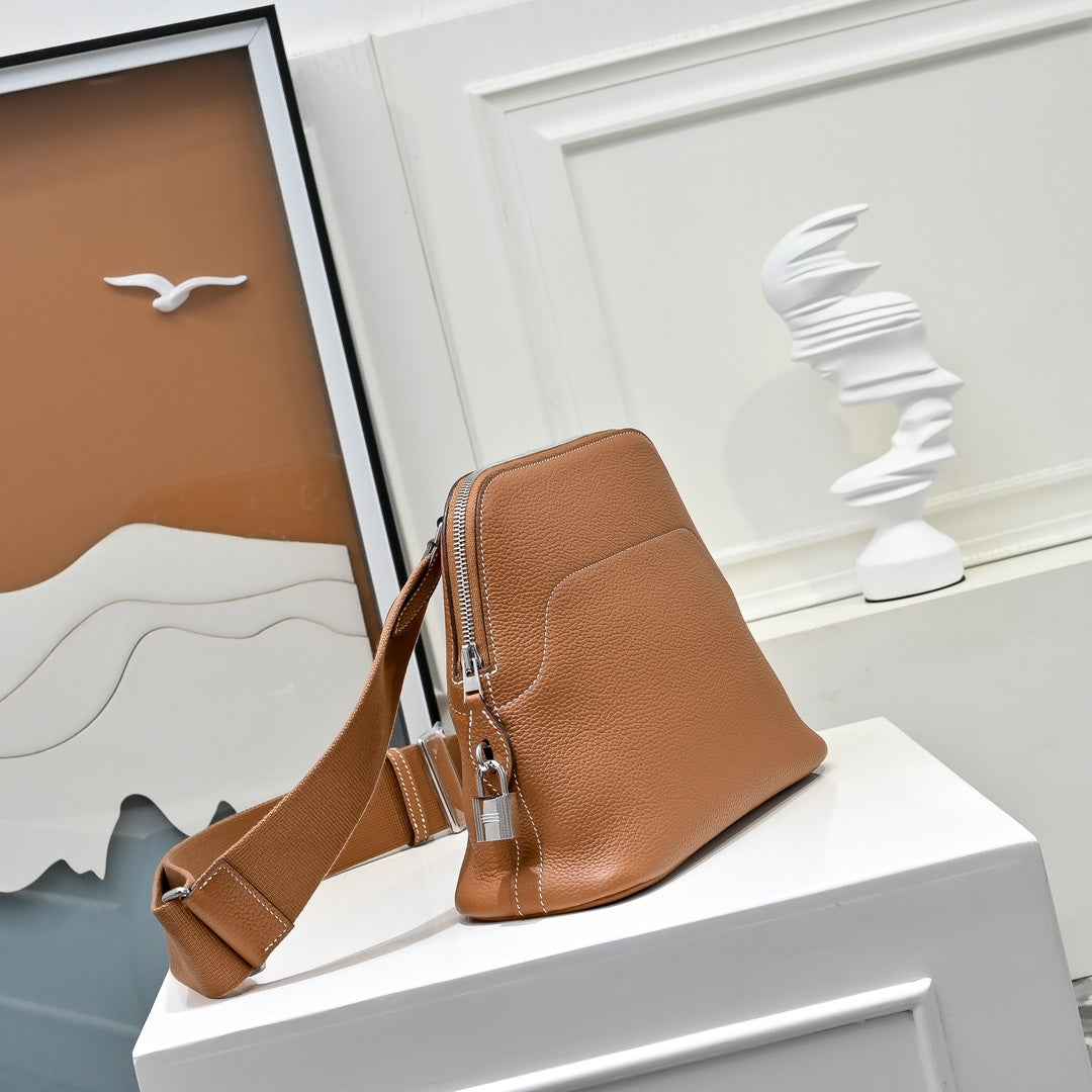 Hermes Bolide Messenger bag in Togo calfskin Brown