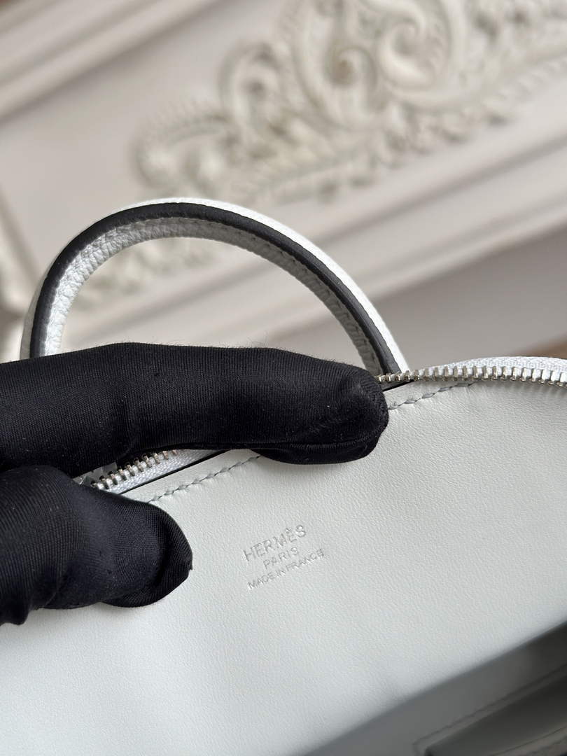 Hermes Bolide on Wheels bag 19 H266901