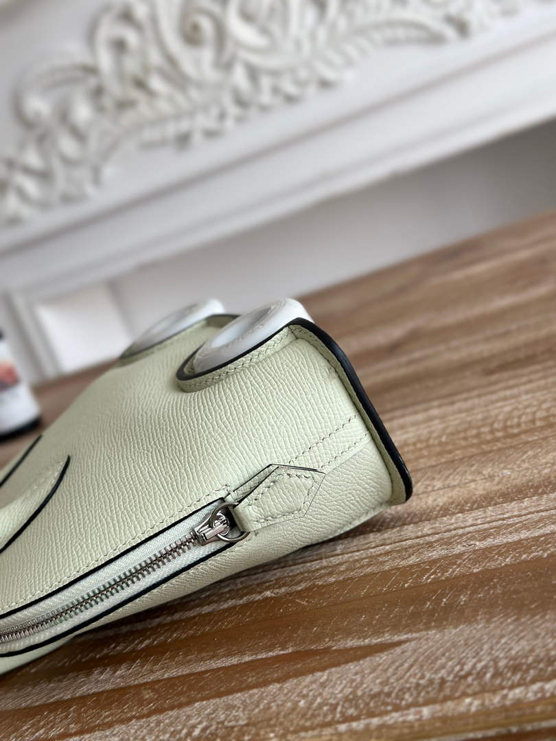 Hermes Bolide on Wheels bag 19 H266907