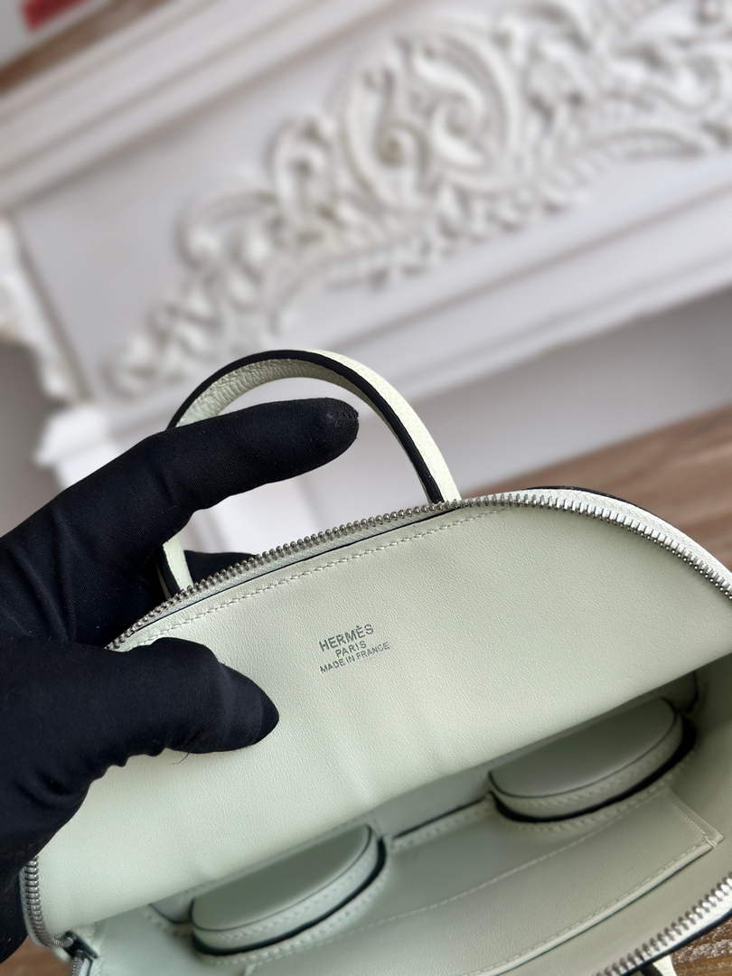 Hermes Bolide on Wheels bag 19 H266907