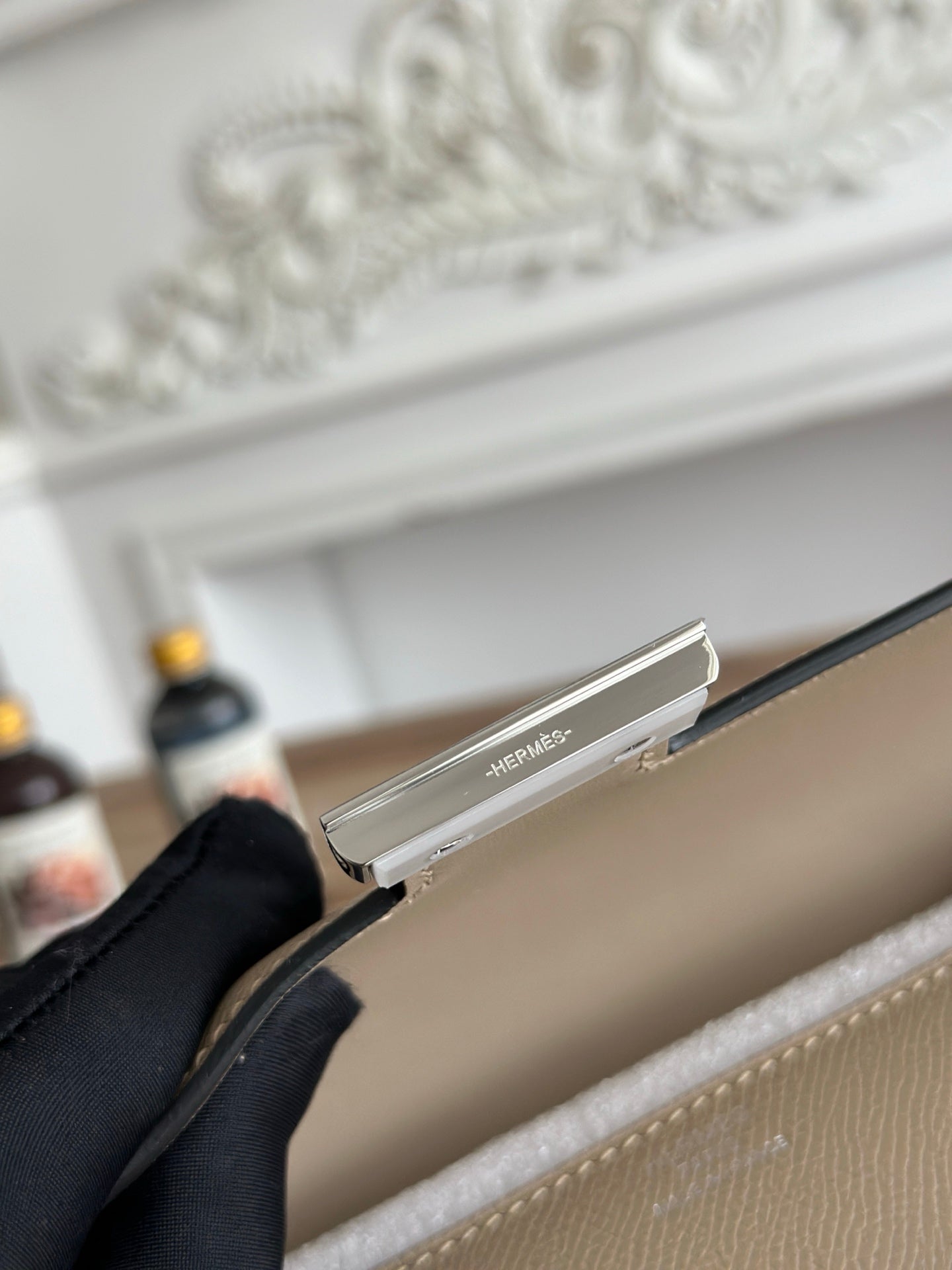 Hermès Constance bag in Light Gray Epsom leather H382682
