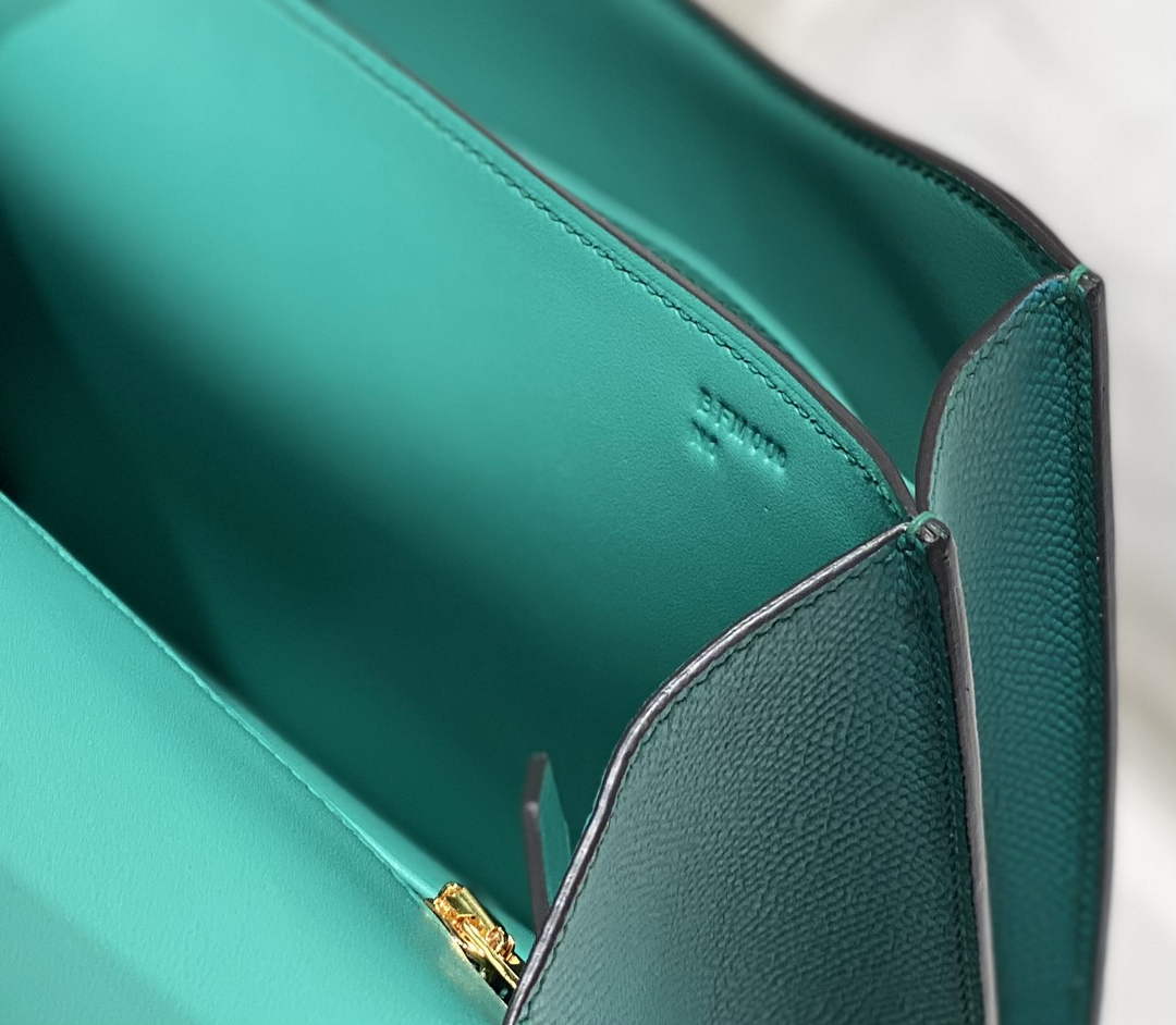 Hermes Constance 23 Box Epsom Leather Green Gold H082902