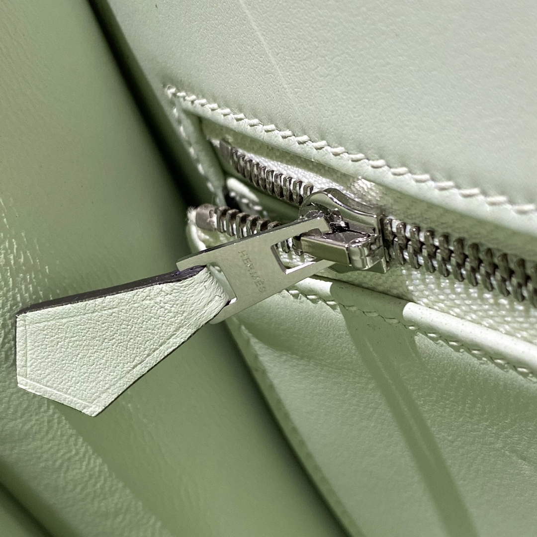 Hermes Constance 23 Box Epsom Leather Light Green Silver H082904