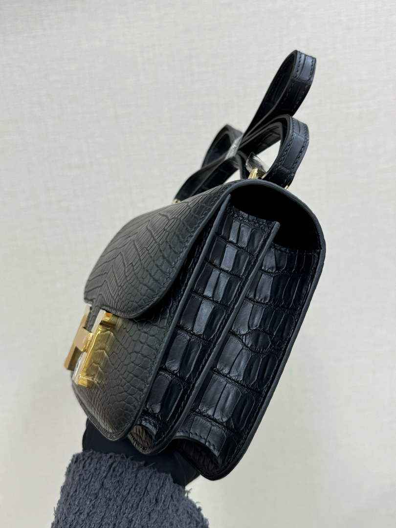 Hermes Constance Crocodile Leather Bag Black Gold H282275