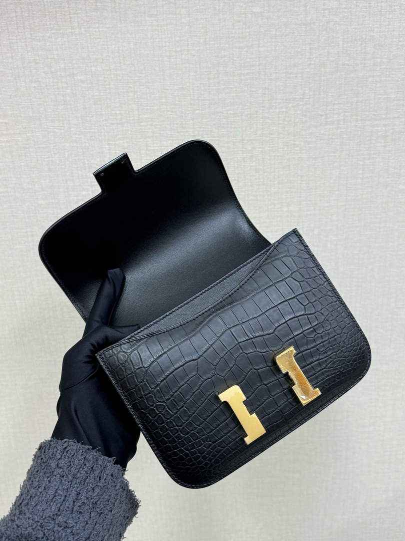 Hermes Constance Crocodile Leather Bag Black Gold H282275