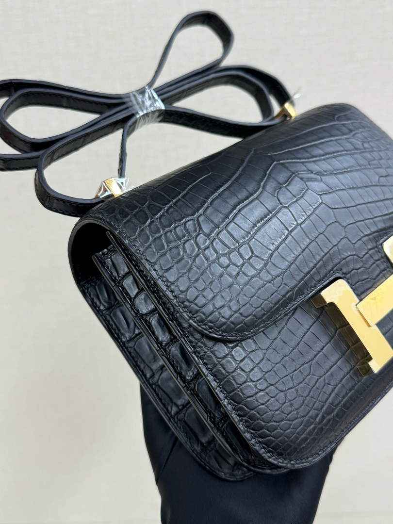 Hermes Constance Crocodile Leather Bag Black Gold H282275