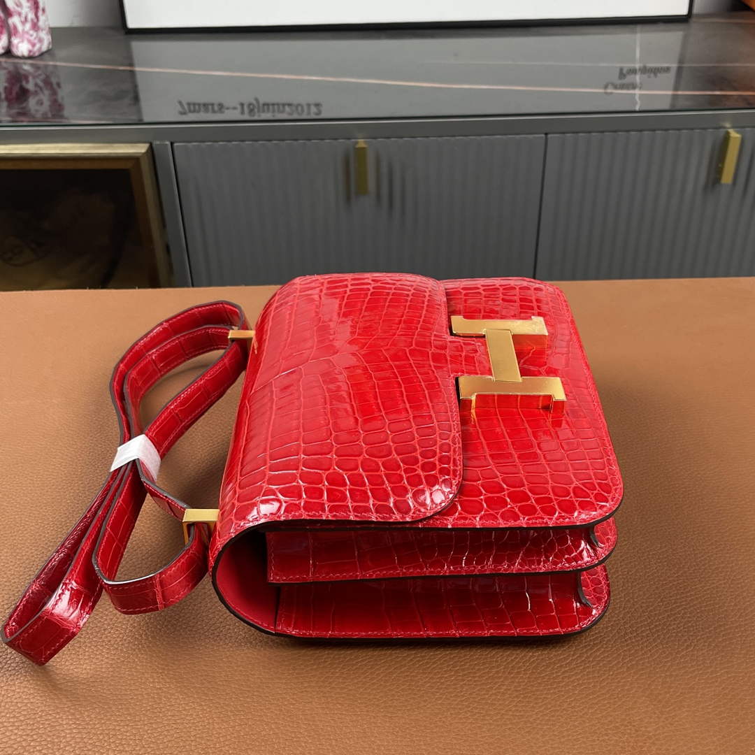 Hermes Constance Crocodile Leather Bag Red Gold H282281