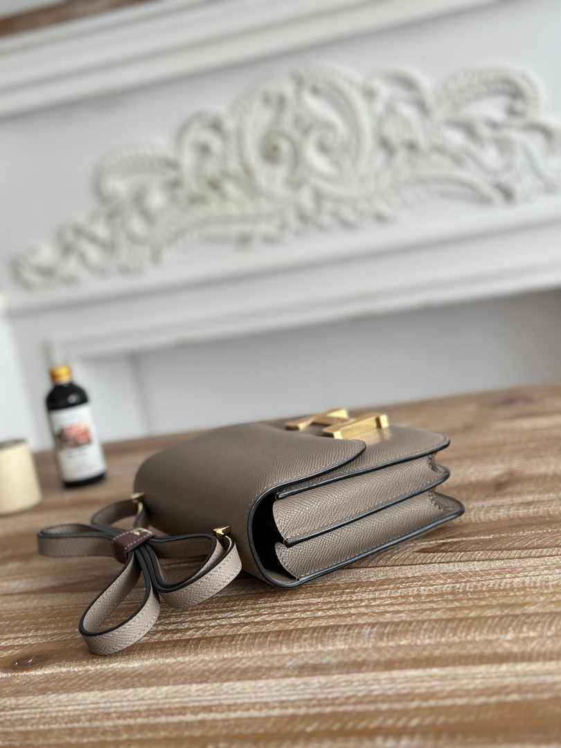 Hermes Constance Epsom Leather 19cm Gray Gold H082205