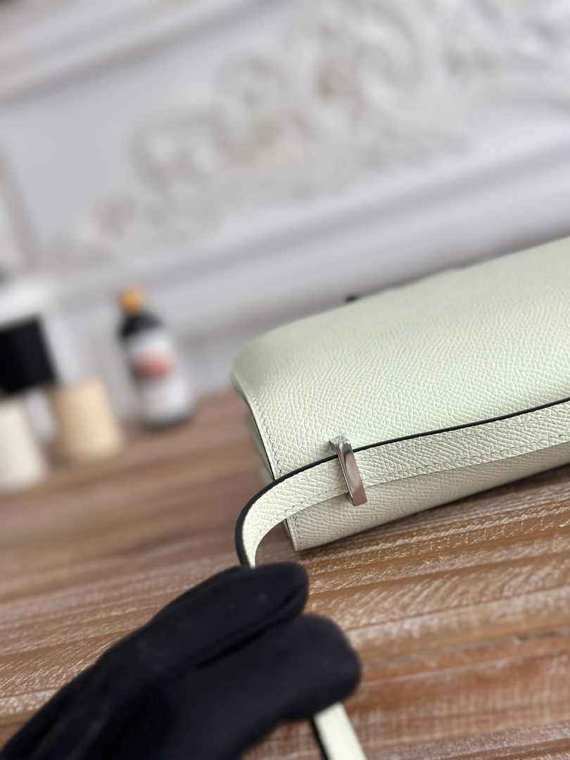 Hermes Constance Epsom Leather 19cm Light Green Silver H082210