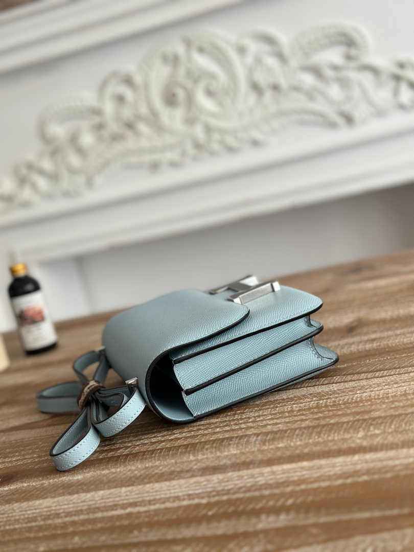 Hermes Constance Epsom Leather 19cm Light Blue Silver H082212
