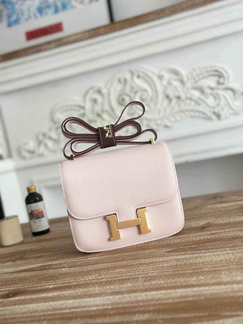 Hermes Constance Epsom Leather 19cm Light Pink Gold H082215