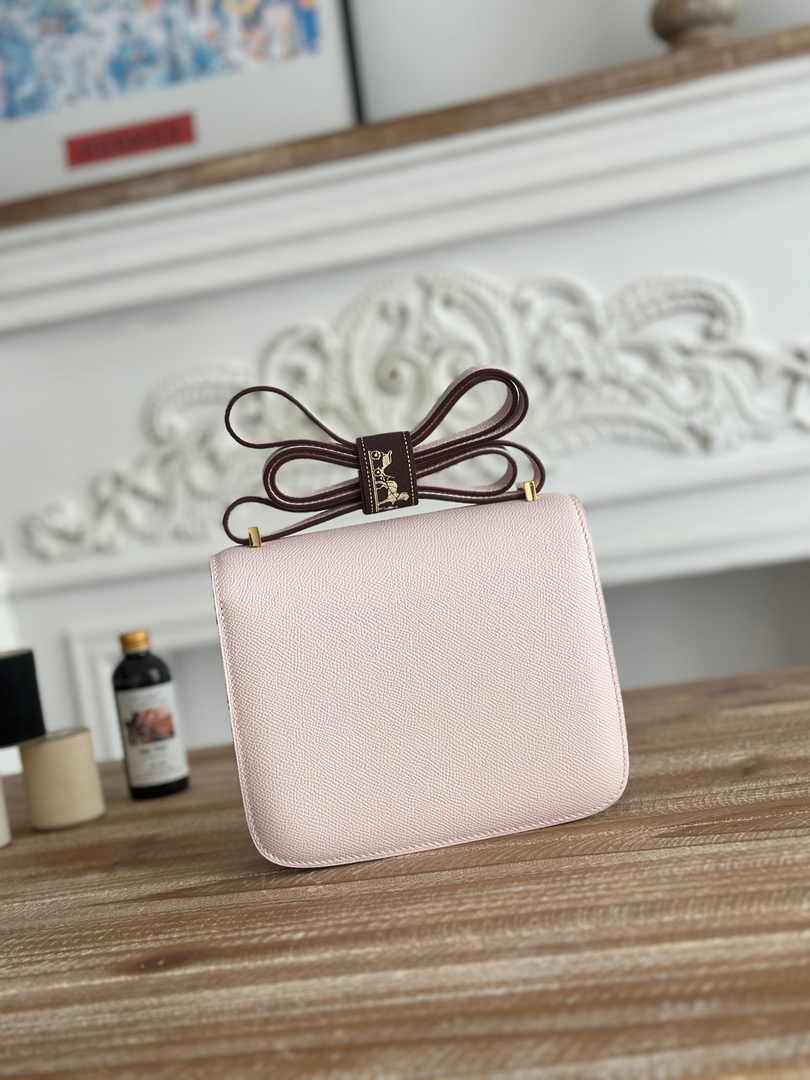 Hermes Constance Epsom Leather 19cm Light Pink Gold H082215