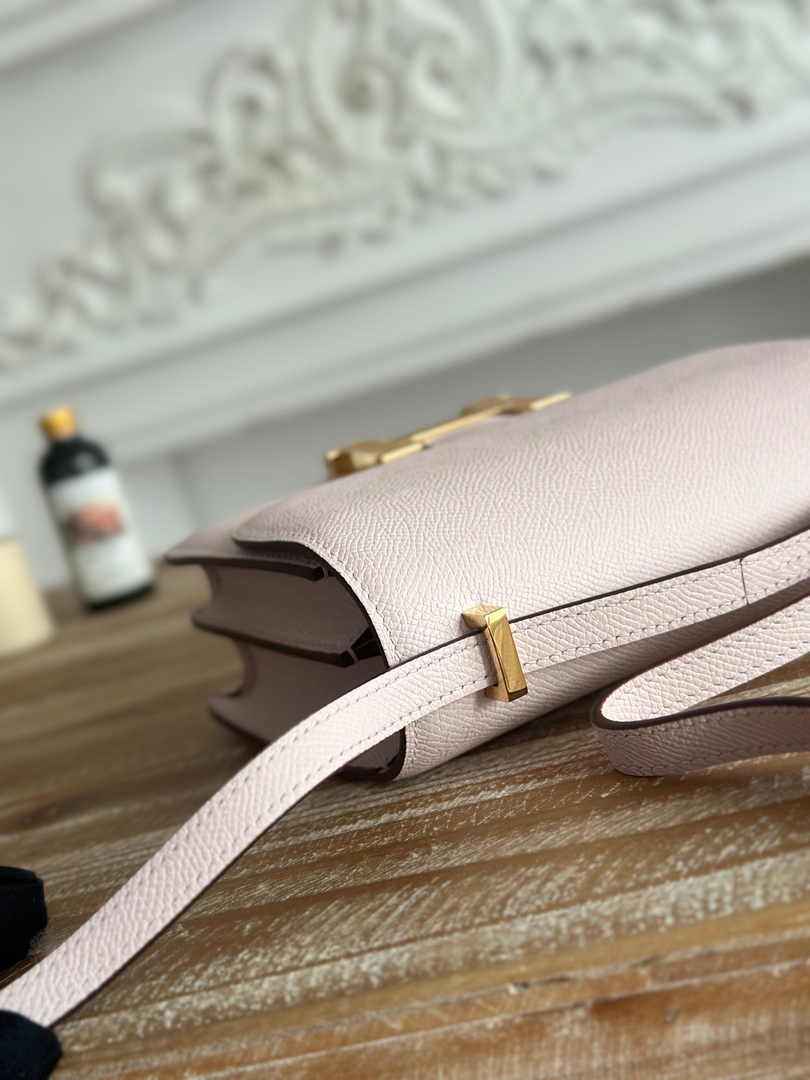 Hermes Constance Epsom Leather 19cm Light Pink Gold H082215
