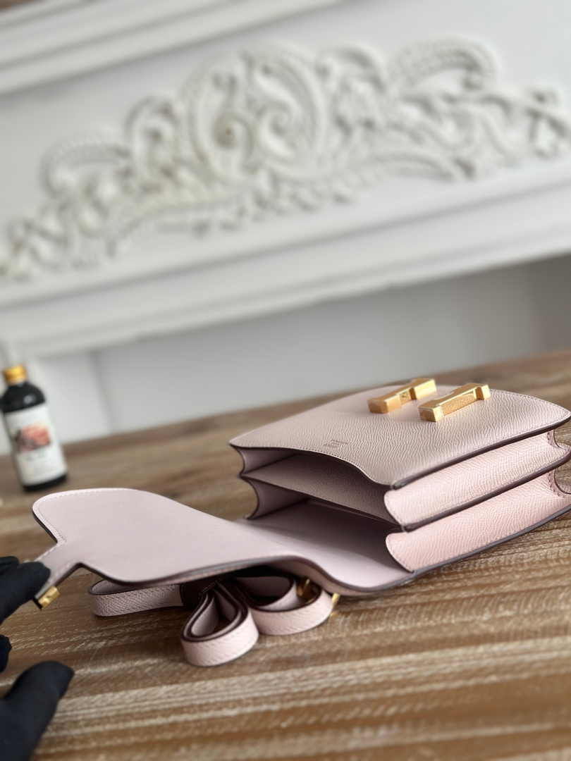 Hermes Constance Epsom Leather 19cm Light Pink Gold H082215