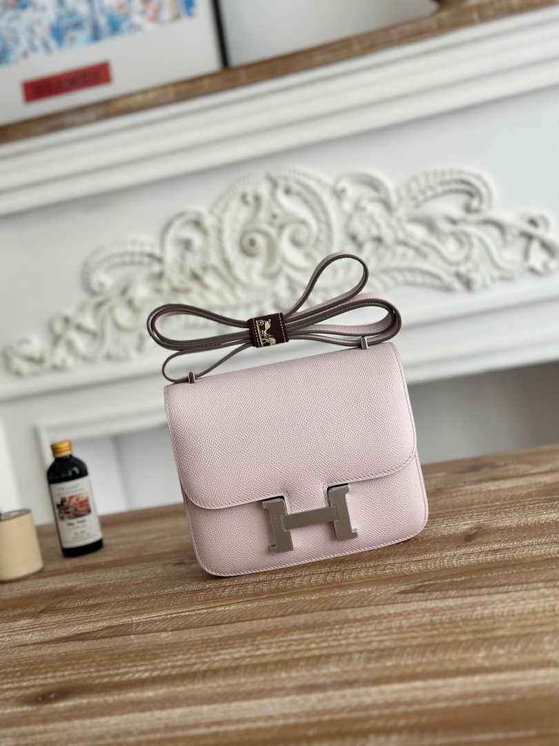 Hermes Constance Epsom Leather 19cm Light Pink Silver H082214