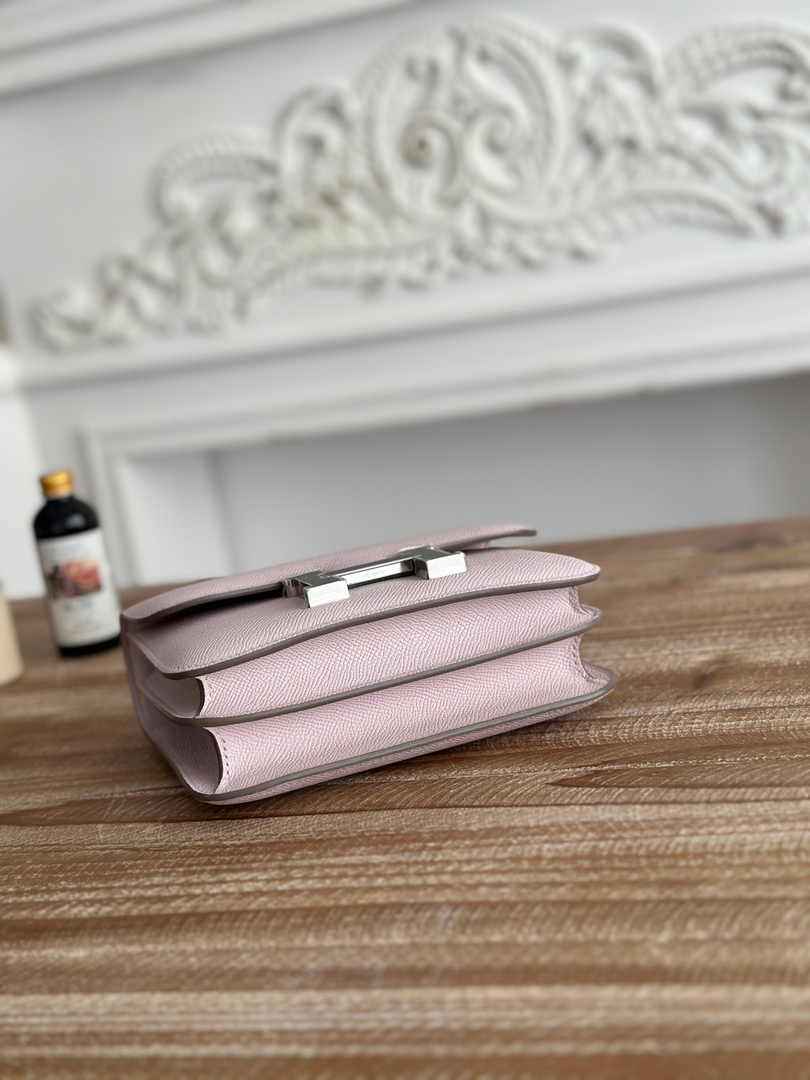 Hermes Constance Epsom Leather 19cm Light Pink Silver H082214