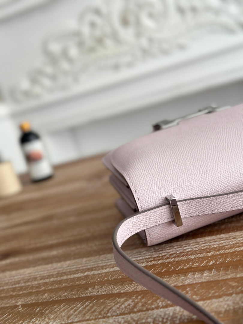 Hermes Constance Epsom Leather 19cm Light Pink Silver H082214