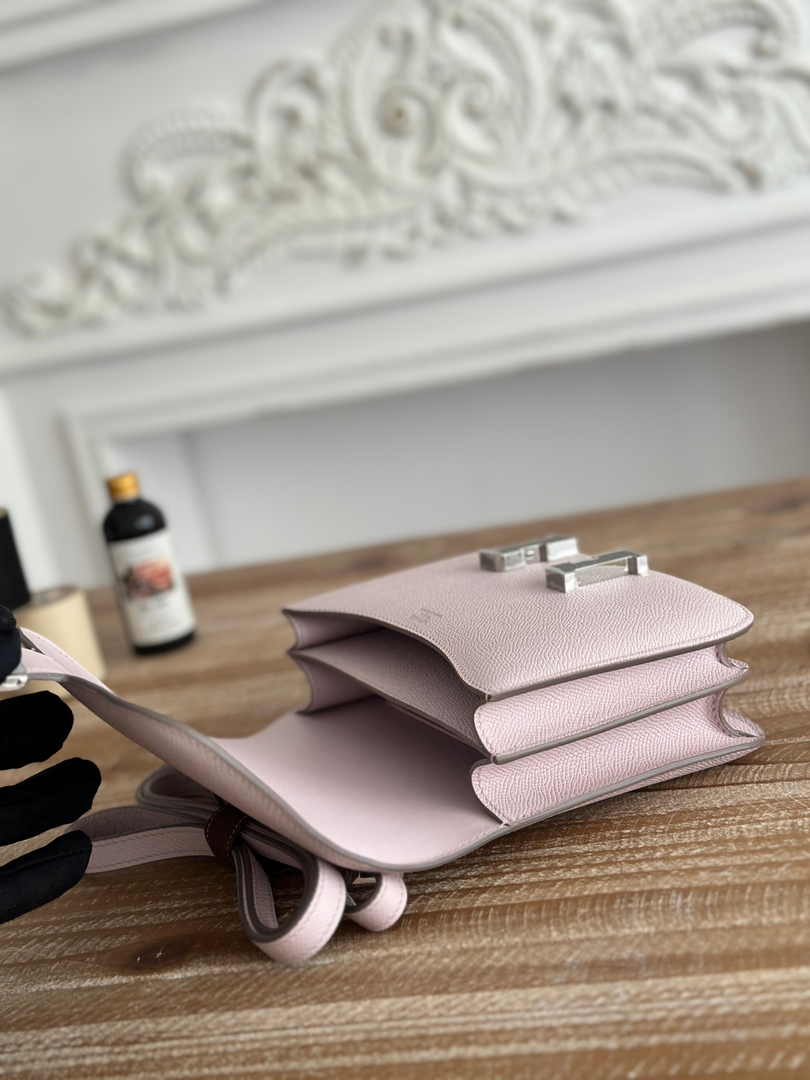 Hermes Constance Epsom Leather 19cm Light Pink Silver H082214