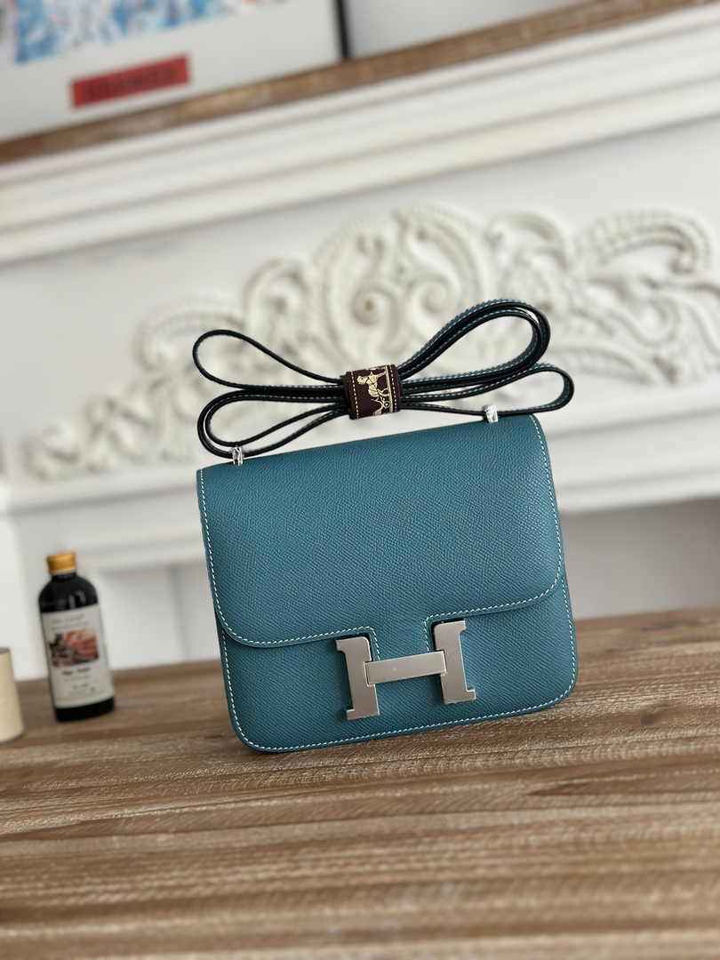 Hermes Constance Epsom Leather 19cm Dark Blue Silver H082216