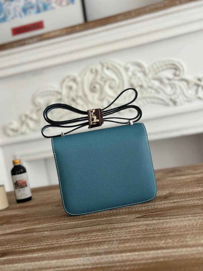 Hermes Constance Epsom Leather 19cm Dark Blue Silver H082216