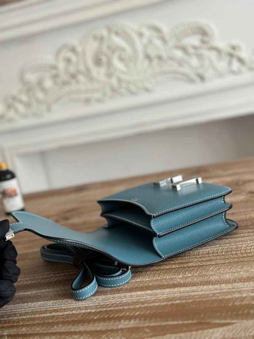 Hermes Constance Epsom Leather 19cm Dark Blue Silver H082216