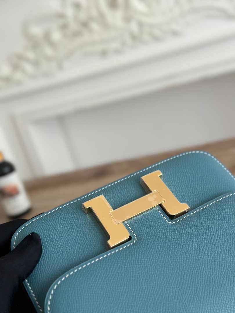 Hermes Constance Epsom Leather 19cm Dark Blue Gold H082217