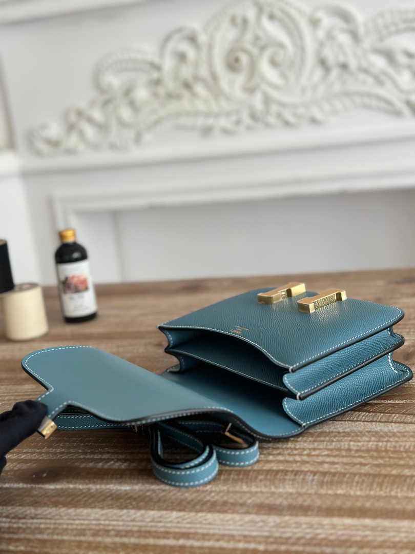 Hermes Constance Epsom Leather 19cm Dark Blue Gold H082217