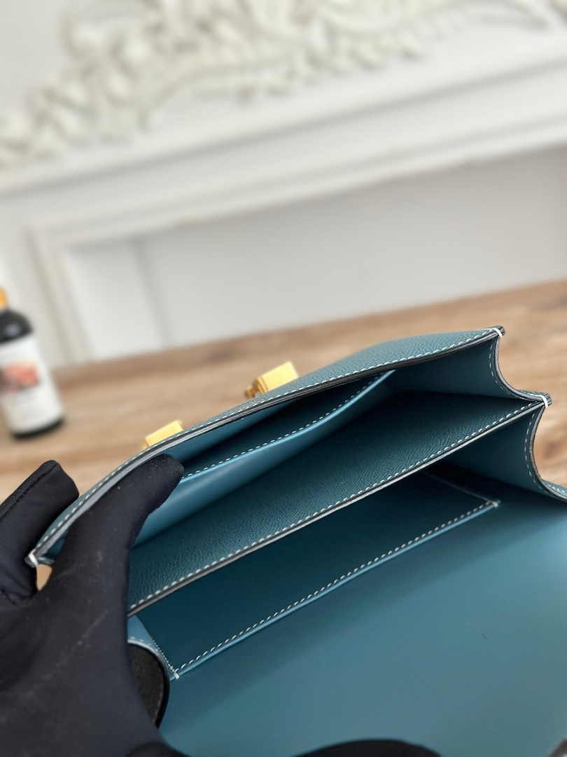 Hermes Constance Epsom Leather 19cm Dark Blue Gold H082217