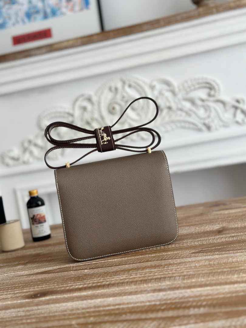 Hermes Constance Epsom Leather 19cm Dark Gray Gold H082229