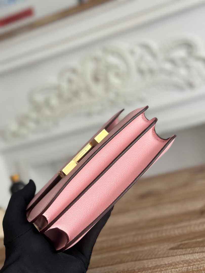 Hermes Constance Epsom Leather 19cm Light Pink Gold H082225
