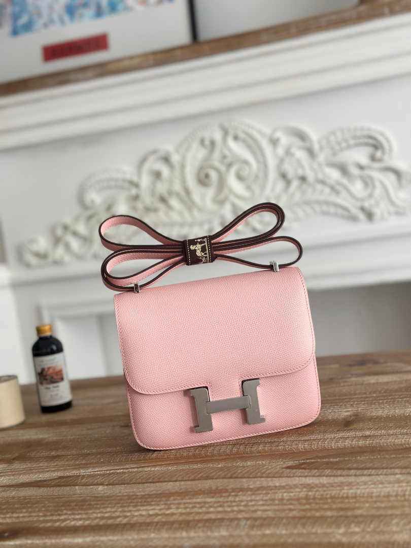 Hermes Constance Epsom Leather 19cm Light Pink Silver H082224