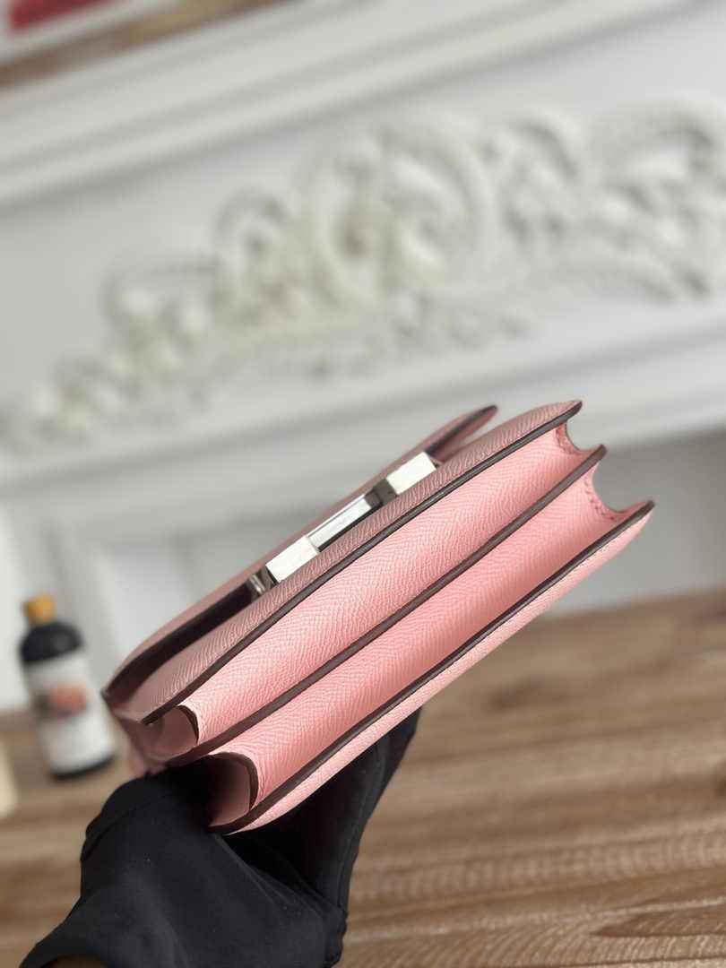 Hermes Constance Epsom Leather 19cm Light Pink Silver H082224