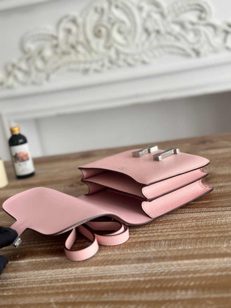 Hermes Constance Epsom Leather 19cm Light Pink Silver H082224