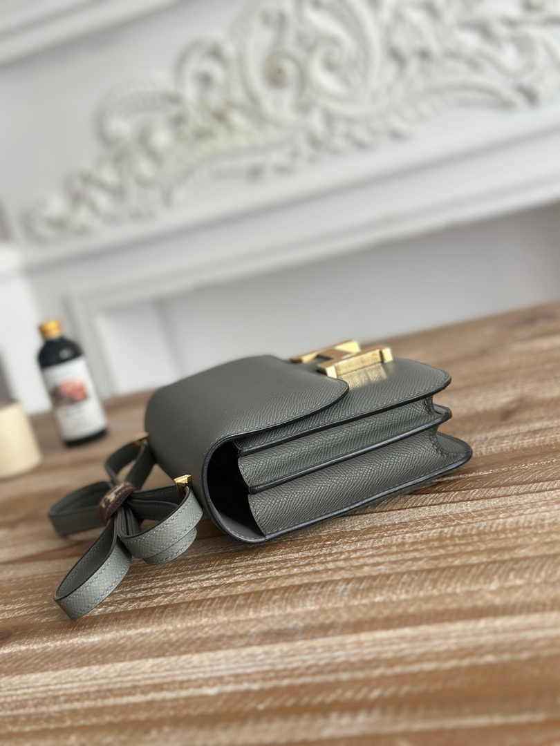 Hermes Constance Epsom Leather 19cm Gold Dark Gray H082253