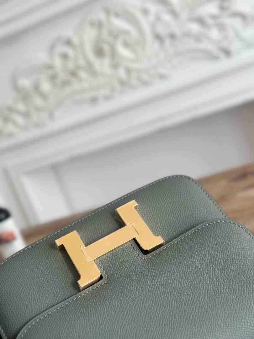 Hermes Constance Epsom Leather 19cm Gold Dark Gray H082253