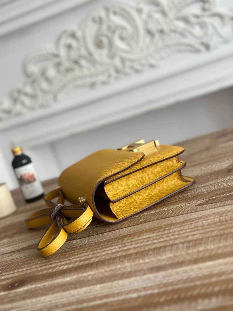 Hermes Constance Epsom Leather 19cm Dark Yellow Gold H082237