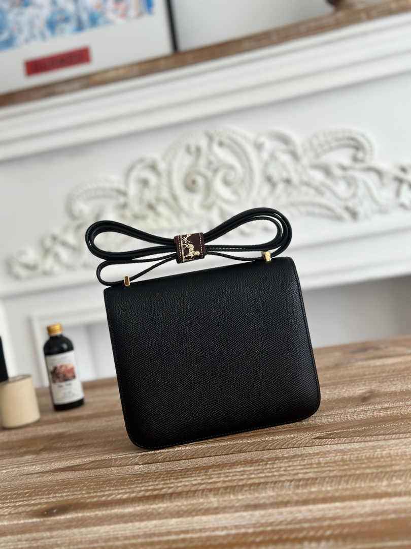 Hermes Constance Epsom Leather 19cm Black Gold H082243