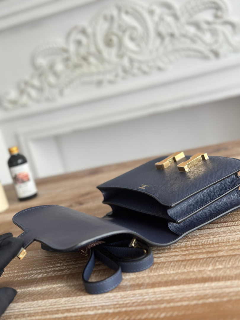 Hermes Constance Epsom Leather 19cm Gold Navy Blue H082245